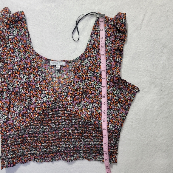 Patrons Of Peace Floral Flutter Sleeve V Neck Ruched Waist Crop Top Size L - Picture 9 of 9